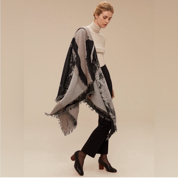Wilfred Haus Party wool blanket scarf